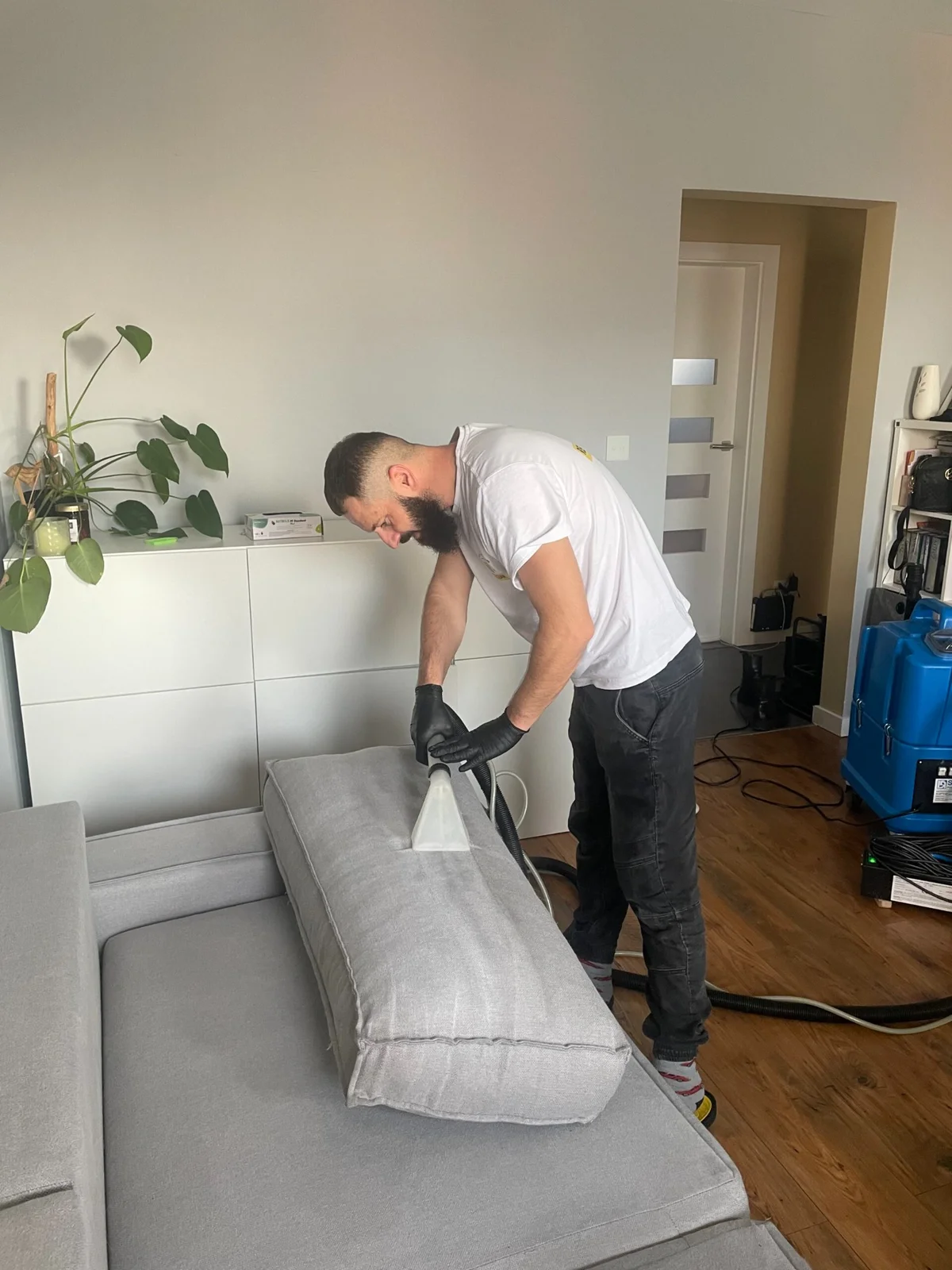 Pranie kanapy Dąbrowa Górnicza – Rent&Clean